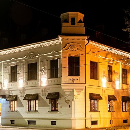 Hotel Michael'S Palace Кошице Экстерьер фото