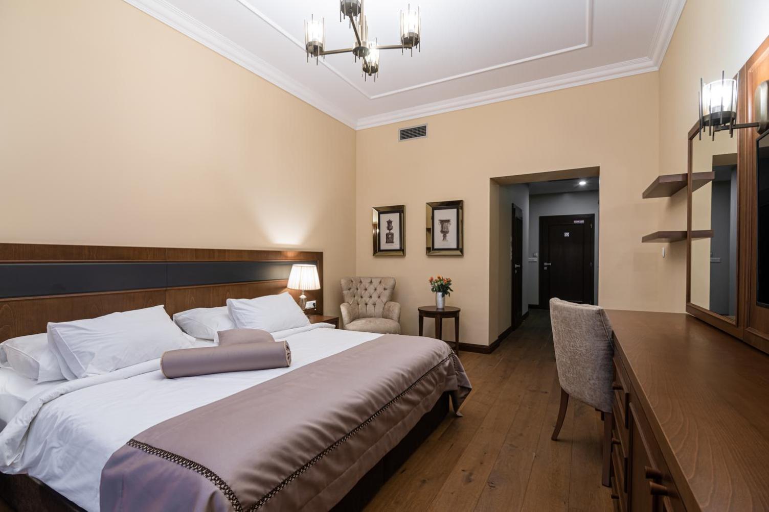 Hotel Michael'S Palace Кошице Экстерьер фото