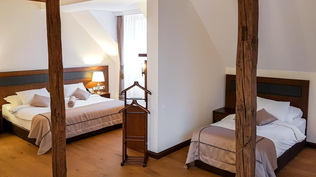 Hotel Michael'S Palace Кошице Экстерьер фото