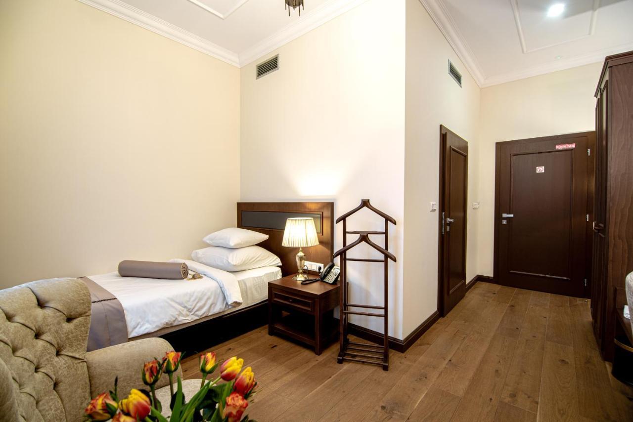 Hotel Michael'S Palace Кошице Экстерьер фото